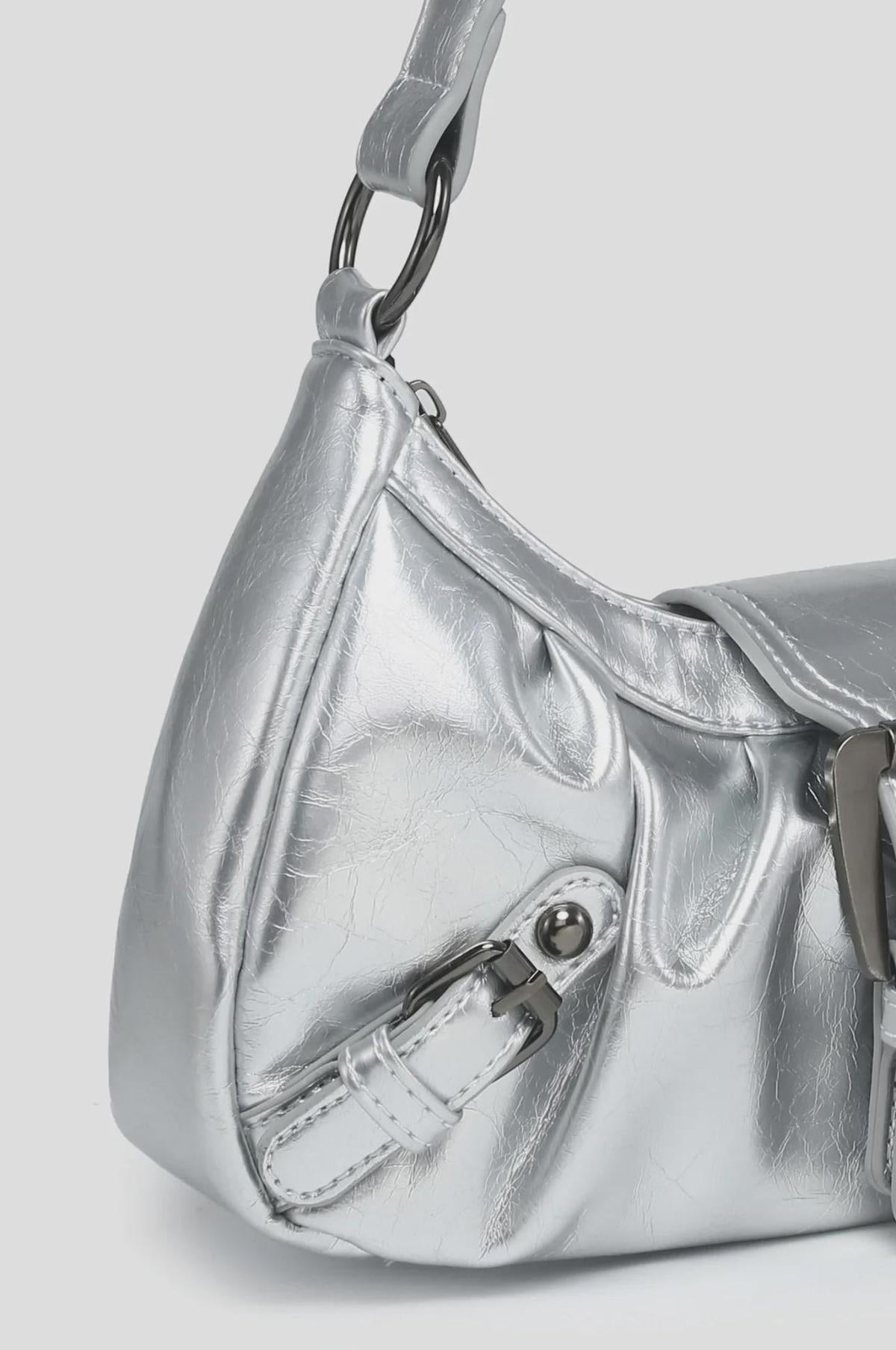Audacieuse et Élégante – Un Sac avec du Caractère