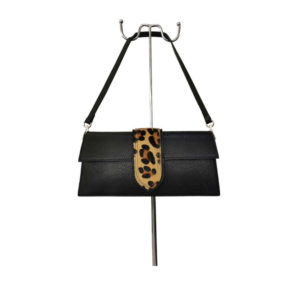 Clutch en cuir italien avec motif imprimé léopard