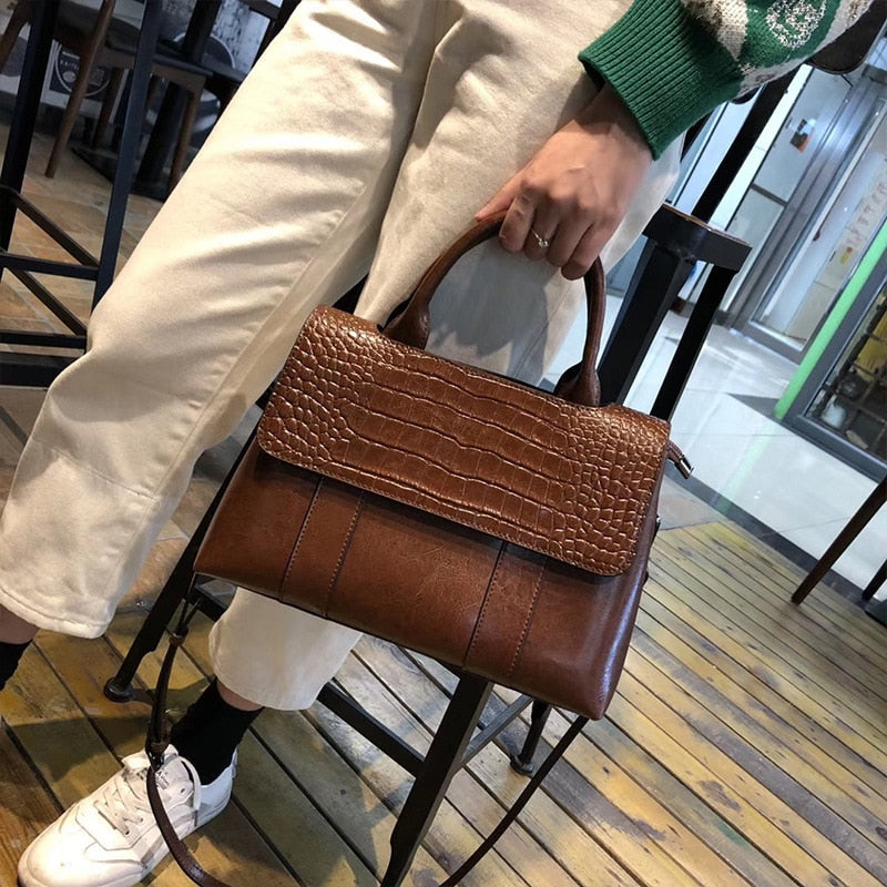 Sac Bandoulière en Cuir Croco de Grande Capacité