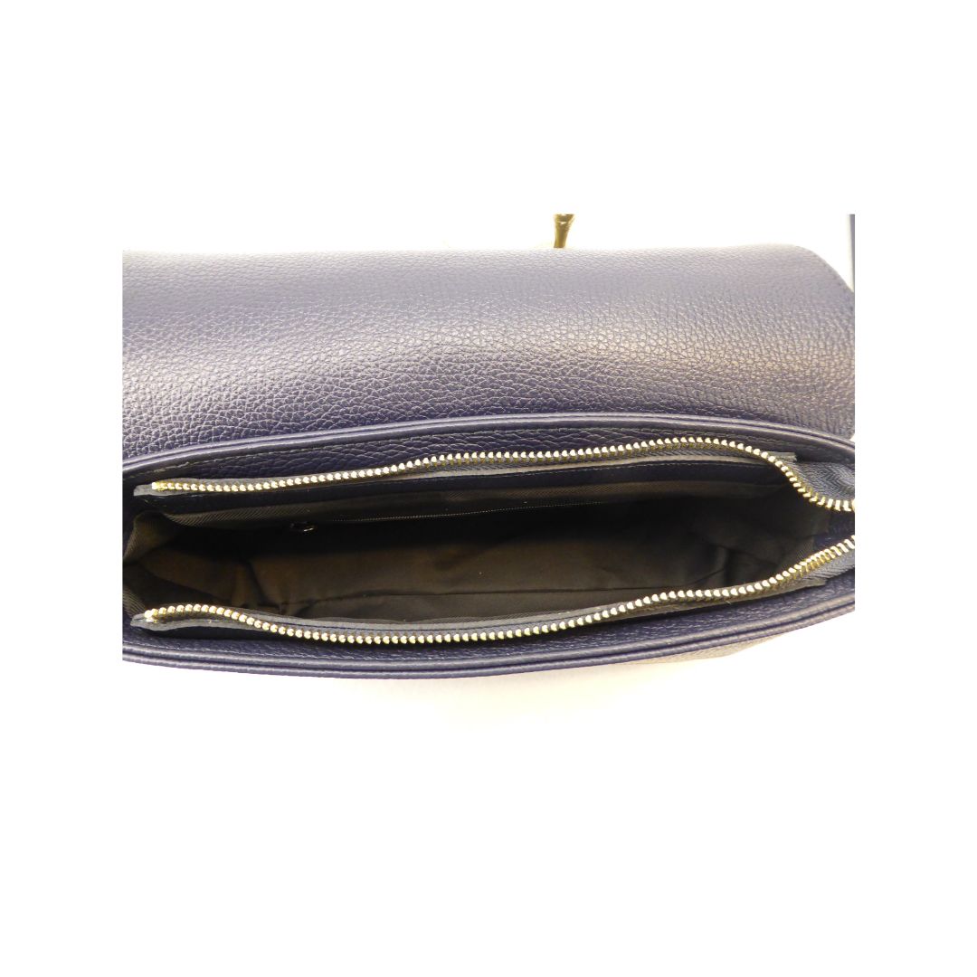 Élégante pochette pour femmes en cuir - Avec des détails dorés
