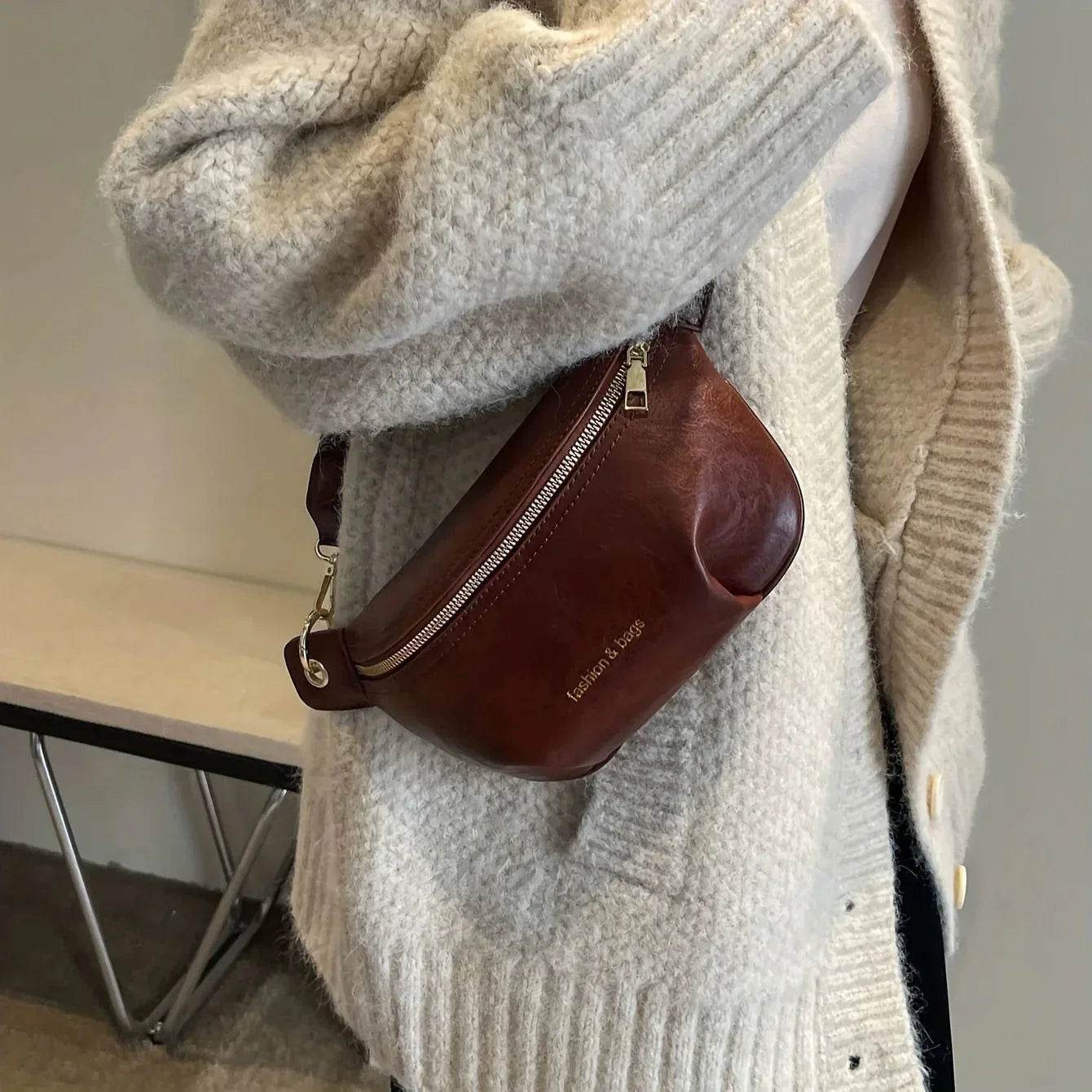 Sac Banane Tendance en Cuir avec Bandoulière Large – Idéal pour un Usage Quotidien