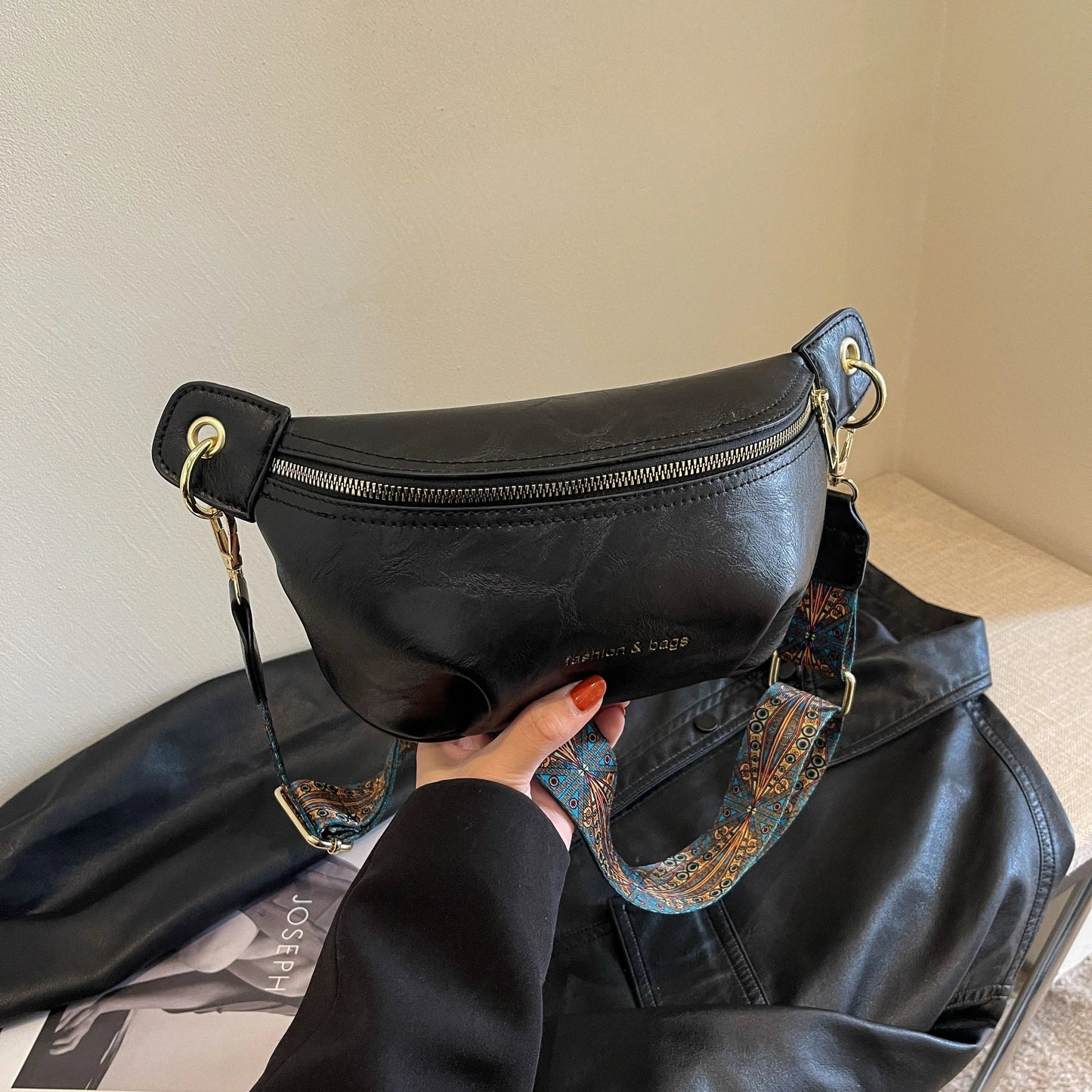 Sac Banane Tendance en Cuir avec Bandoulière Large – Idéal pour un Usage Quotidien