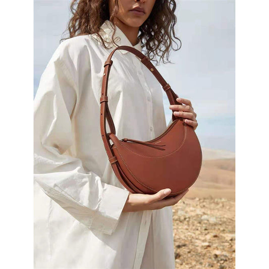 Sac à bandoulière en forme de demi-lune – Moderne, Minimaliste & Chic sans Effort